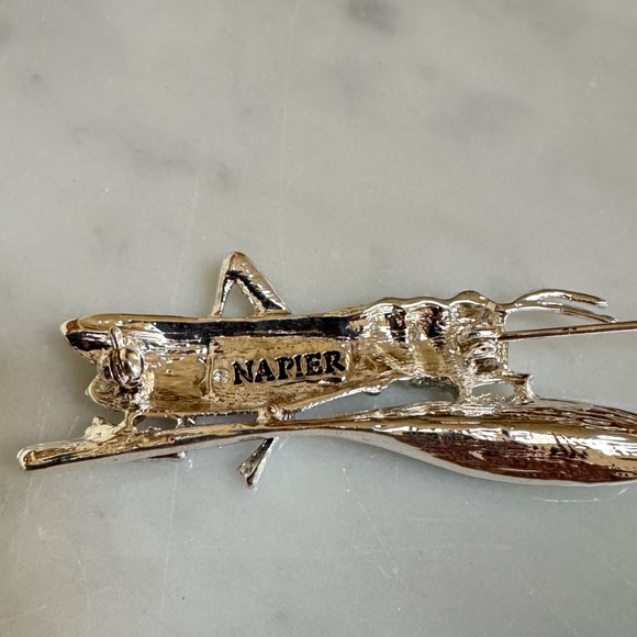 Napier Grasshopper Pin Brooch Enamel Leaf Silver-Tone Metal Green Rhinestones - Picture 8 of 10